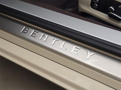 Used 2023 Bentley Continental GT Mulliner image 20