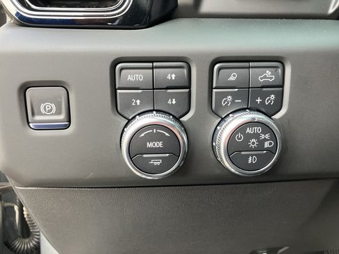 Used 2025 GMC Sierra 1500 AT4X AWD/4WD image 18
