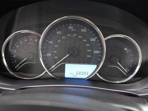Used 2015 Toyota Corolla LE FWD image 12