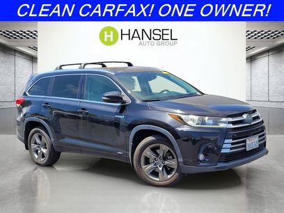 Used 2017 Toyota Highlander Limited Platinum w/ Carpet Mat Package