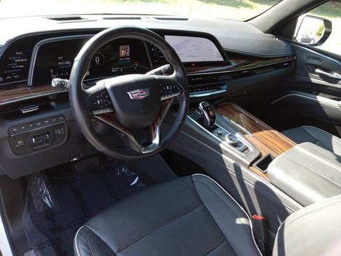 Used 2021 Cadillac Escalade Premium Luxury w/ Driver Assist Tech Package AWD/4WD image 13