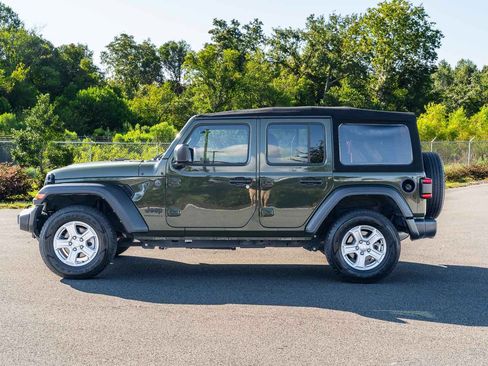 Used 2023 Jeep Wrangler Unlimited Sport AWD/4WD image 4