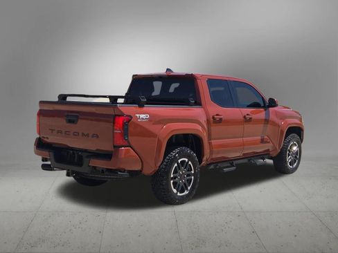 Used 2025 Toyota Tacoma TRD Sport AWD/4WD image 6