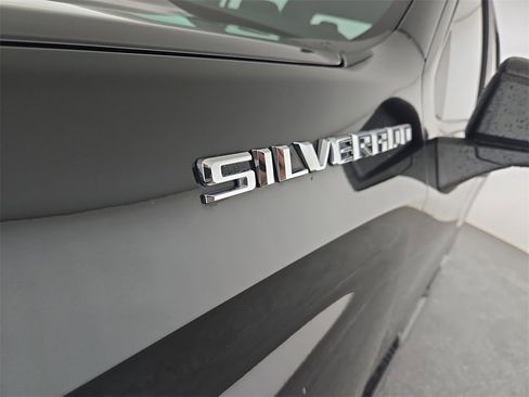 Used 2021 Chevrolet Silverado 1500 Custom image 36