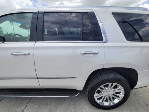 Used 2017 Cadillac Escalade 2WD image 39