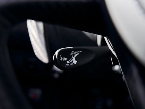 Used 2022 McLaren 720S Spider image 60