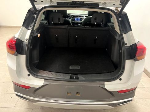 Used 2023 Buick Encore GX Essence w/ Experience Buick Package image 18