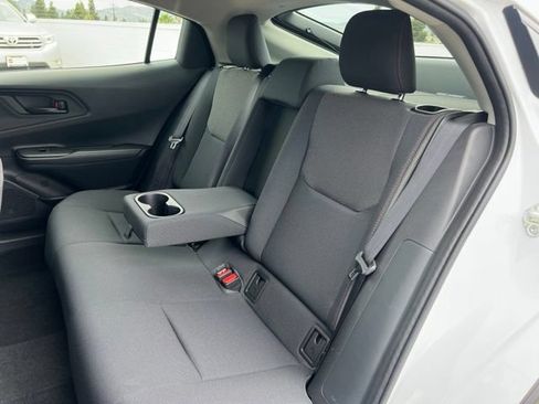 Used 2025 Toyota Prius Plug-In Hybrid FWD image 17