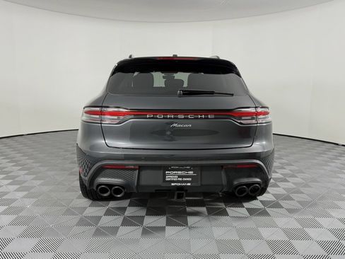 Certified 2025 Porsche Macan image 8