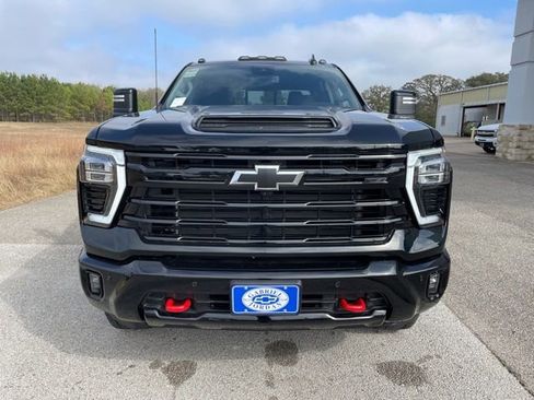 New 2026 Chevrolet Silverado 3500 LT w/ Trail Boss Package image 8