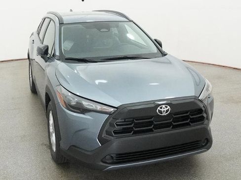 New 2026 Toyota Corolla Cross LE FWD image 14
