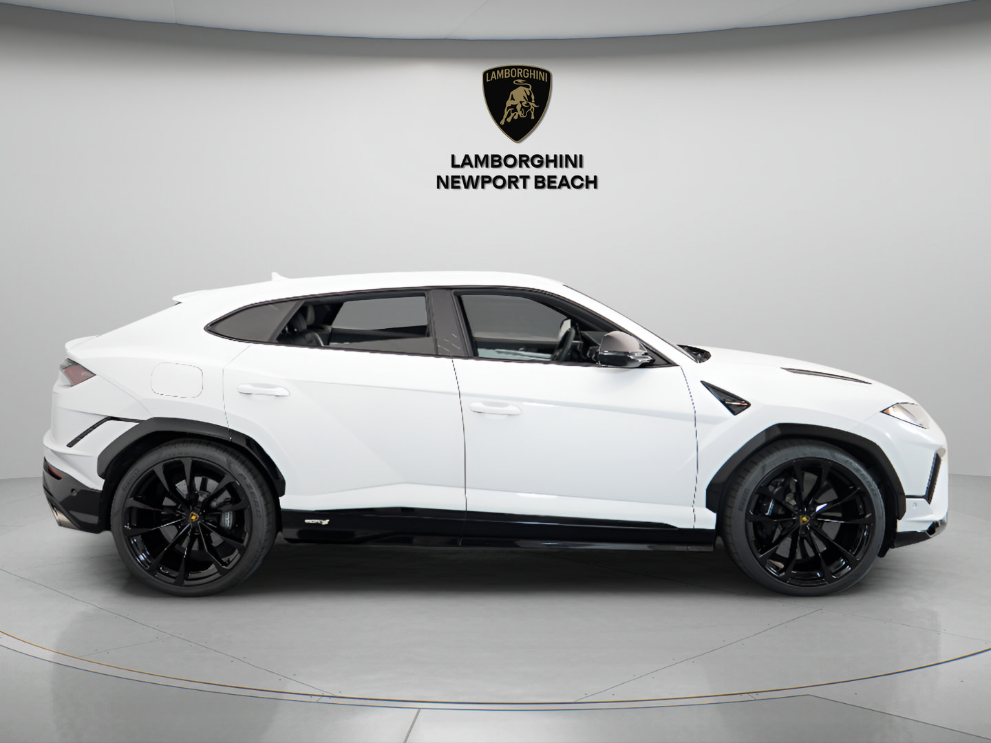 Used 2024 Lamborghini Urus S AWD/4WD image 8