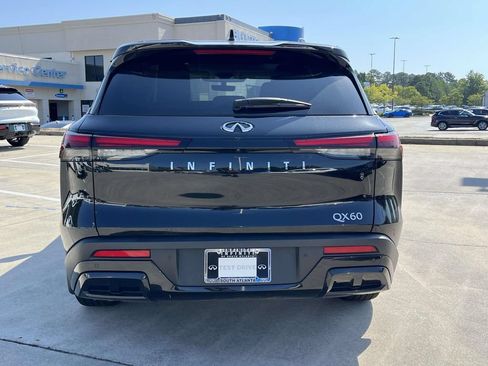 Used 2025 INFINITI QX60 Pure FWD image 4