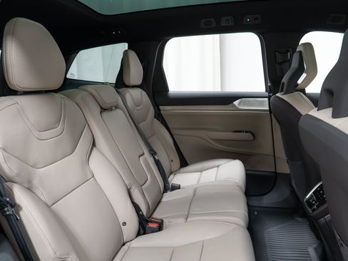 New 2026 Volvo EX90 Ultra AWD/4WD image 25