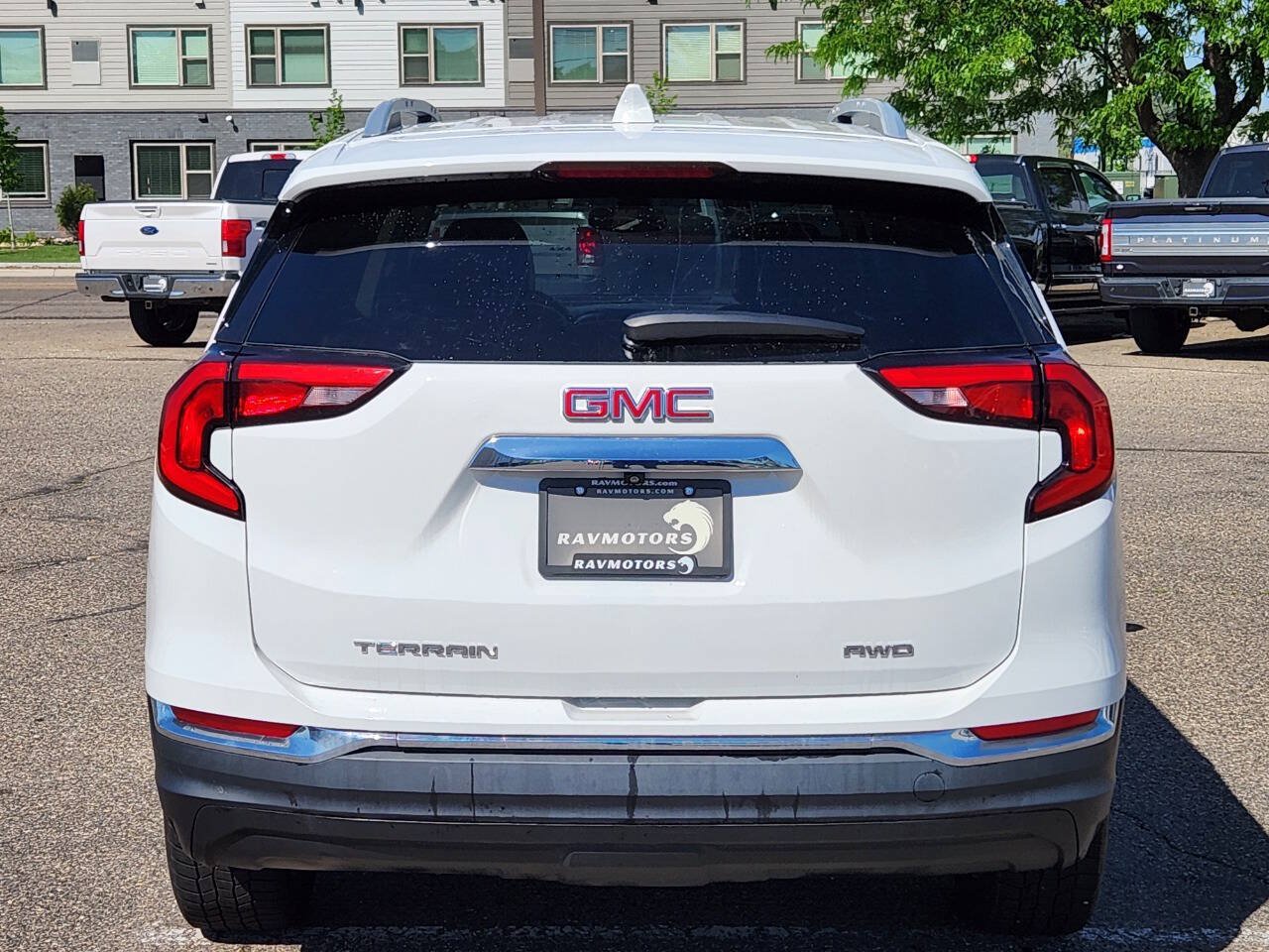 Used 2020 GMC Terrain SLT AWD/4WD image 9