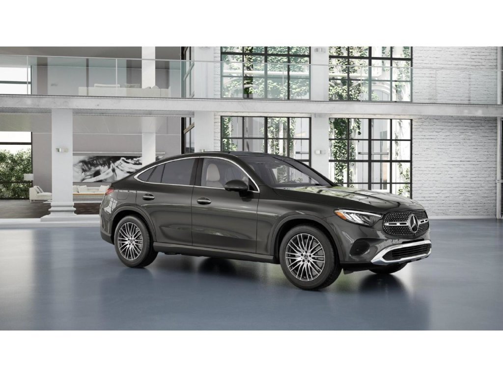 Used 2025 Mercedes-Benz GLC 300 4MATIC image 12