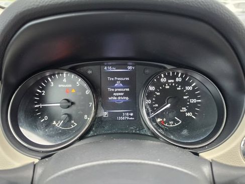 Used 2017 Nissan Rogue Sport SL FWD image 19