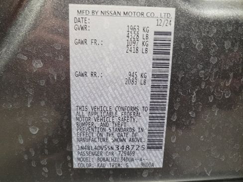 Used 2025 Nissan Altima 2.5 SV FWD image 33