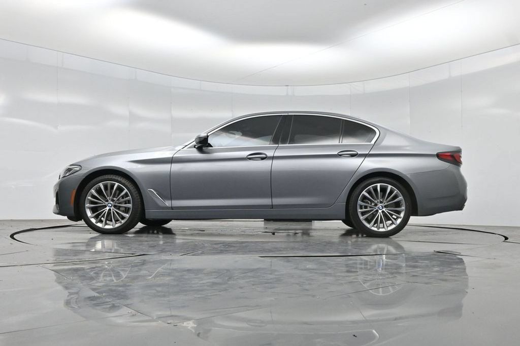 Used 2023 BMW 540i w/ Convenience Package RWD image 7