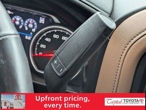 Used 2022 Chevrolet Silverado 1500 High Country w/ Technology Package AWD/4WD image 16