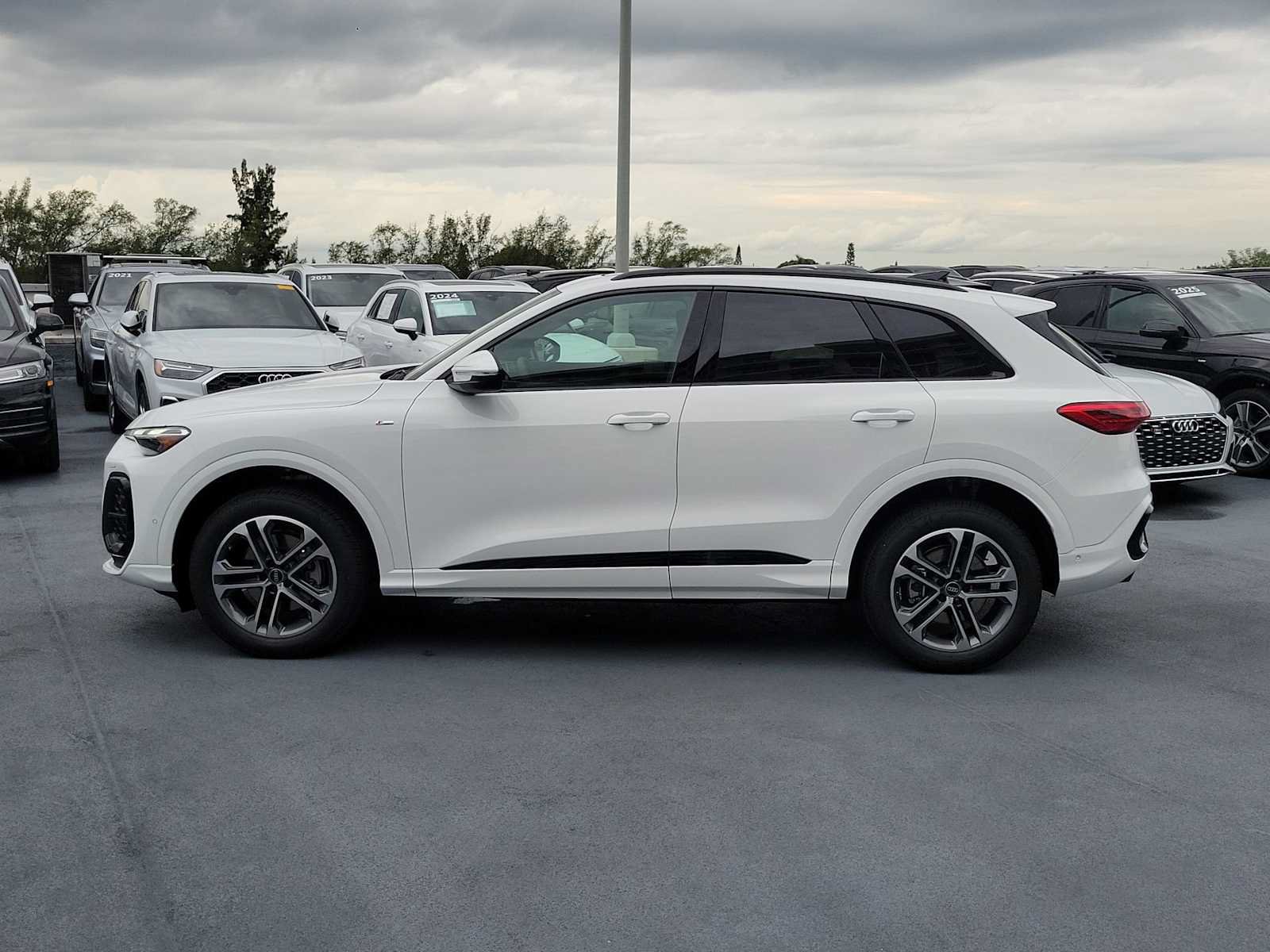 New 2026 Audi Q5 2.0T AWD/4WD image 3