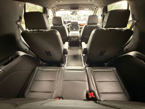 Used 2025 GMC Yukon Denali image 40