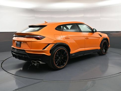 Used 2023 Lamborghini Urus S AWD/4WD image 8