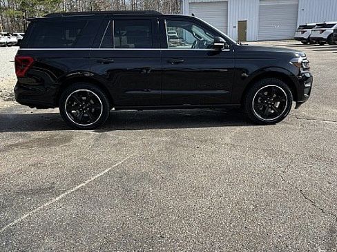 Used 2023 Ford Expedition Limited AWD/4WD image 8