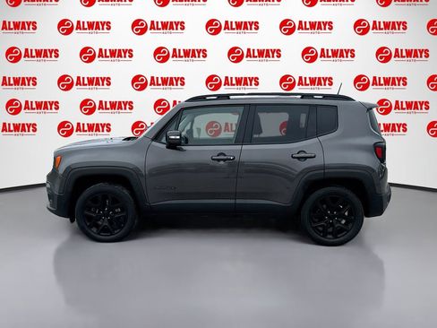 Used 2018 Jeep Renegade Altitude image 10