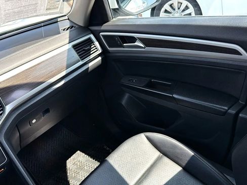 Used 2018 Volkswagen Atlas SE image 18