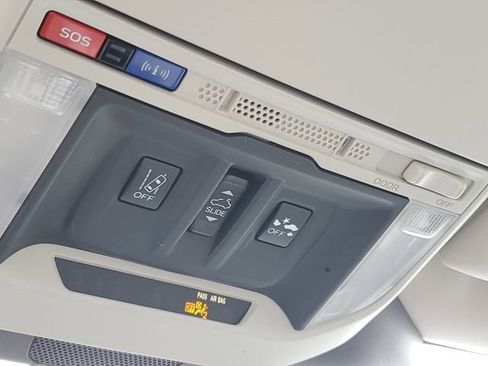 Certified 2023 Subaru Forester Premium image 36