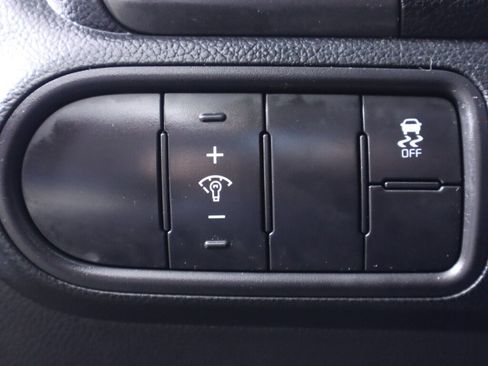 Used 2017 Kia Forte LX image 10