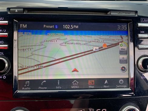 Used 2018 Nissan Murano SV FWD image 22