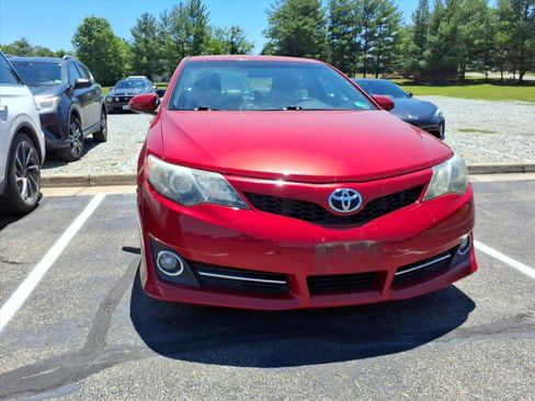 Used 2012 Toyota Camry SE FWD image 8