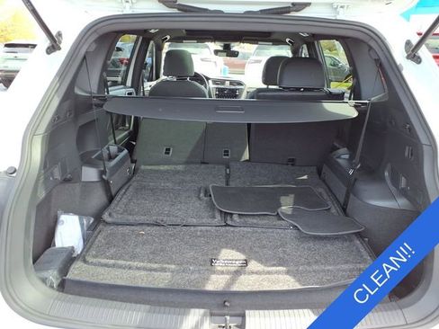 Used 2023 Volkswagen Tiguan SE R-Line image 20