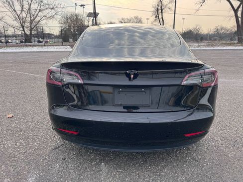 Used 2019 Tesla Model 3 Standard Range Plus image 6