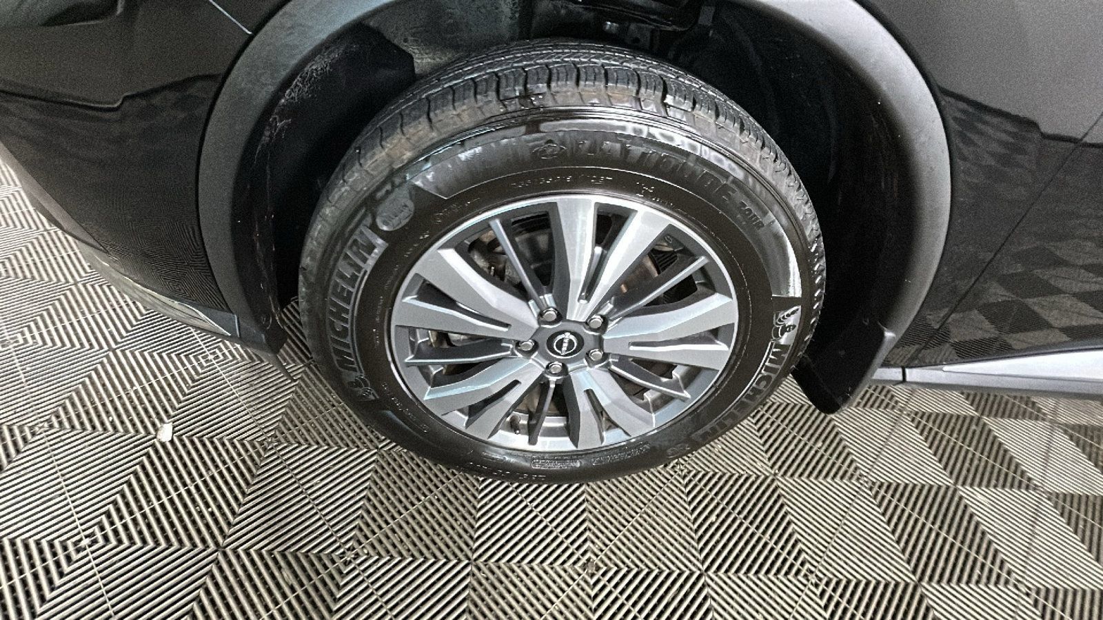 Used 2023 Nissan Murano S AWD/4WD image 10