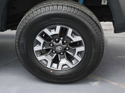 Used 2023 Toyota Tacoma TRD Off-Road image 5