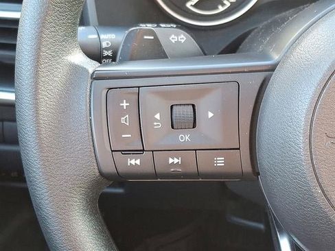 Used 2024 Nissan Rogue SV image 21