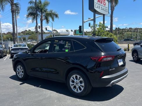Used 2025 Ford Escape Active AWD/4WD image 7