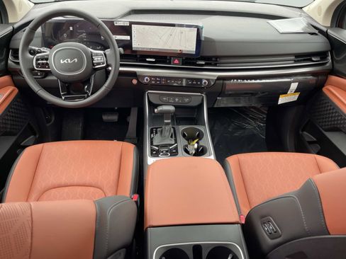 New 2026 Kia Carnival SX w/ SX Dark Edition Package FWD image 16