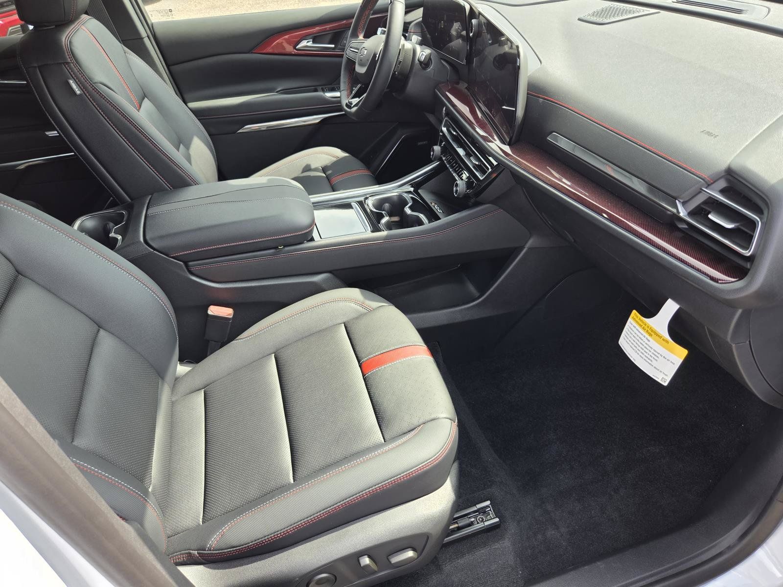 New 2026 Chevrolet Traverse RS FWD image 9