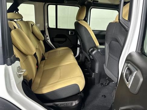 Used 2023 Jeep Wrangler Unlimited w/ Cold Weather Group image 27