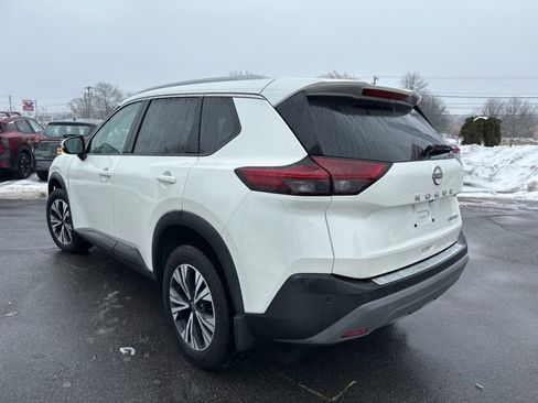 Certified 2023 Nissan Rogue SV w/ SV Premium B Package image 5