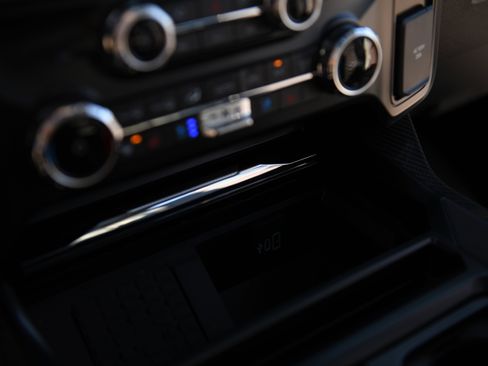 New 2026 Ford F250 Lariat w/ Black Appearance Package image 38