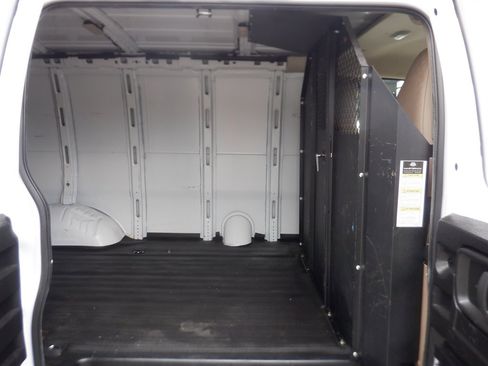 Used 2021 Chevrolet Express 2500 image 9