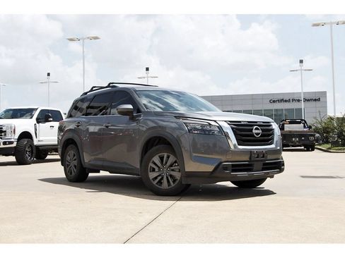Used 2023 Nissan Pathfinder SV FWD image 1