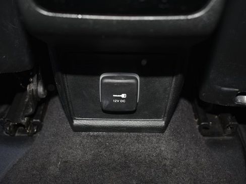 Used 2023 Jeep Compass Limited image 34