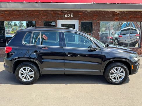 Used 2016 Volkswagen Tiguan S FWD image 2