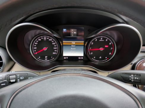 Used 2018 Mercedes-Benz GLC 300 300 image 16